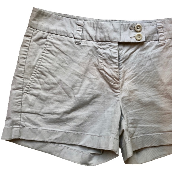 Vineyard Vines 3 inch Khaki Shorts - Picture 1 of 3